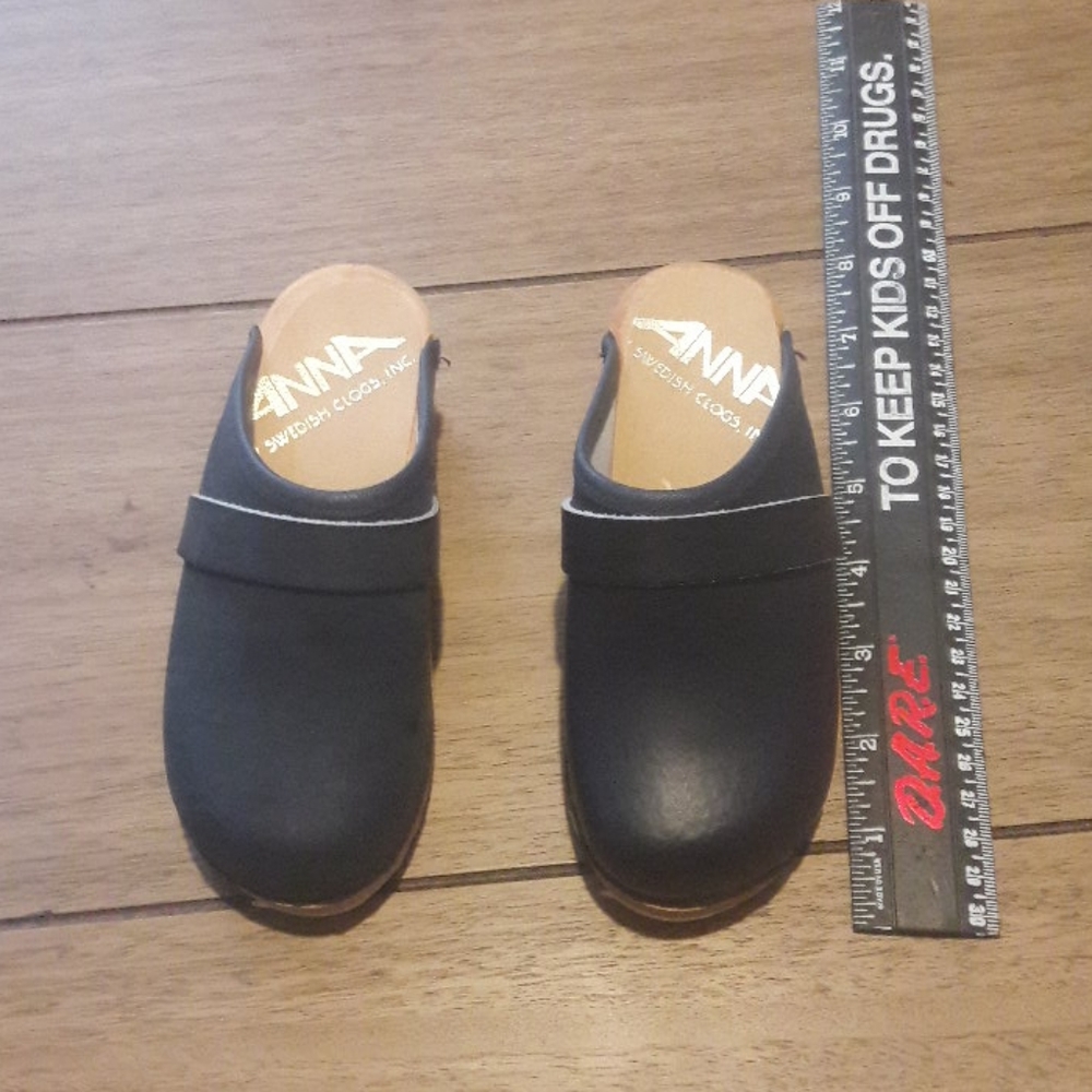 kids clogs